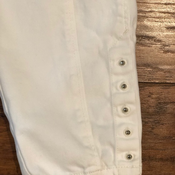 WHBM Silver Studded White Skimmer Pants - Picture 2 of 13
